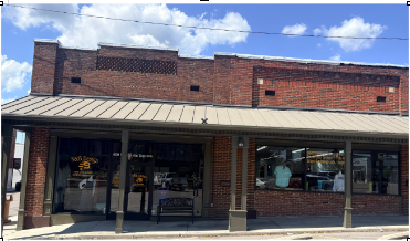 S&B Design storefront on the square in Smithville