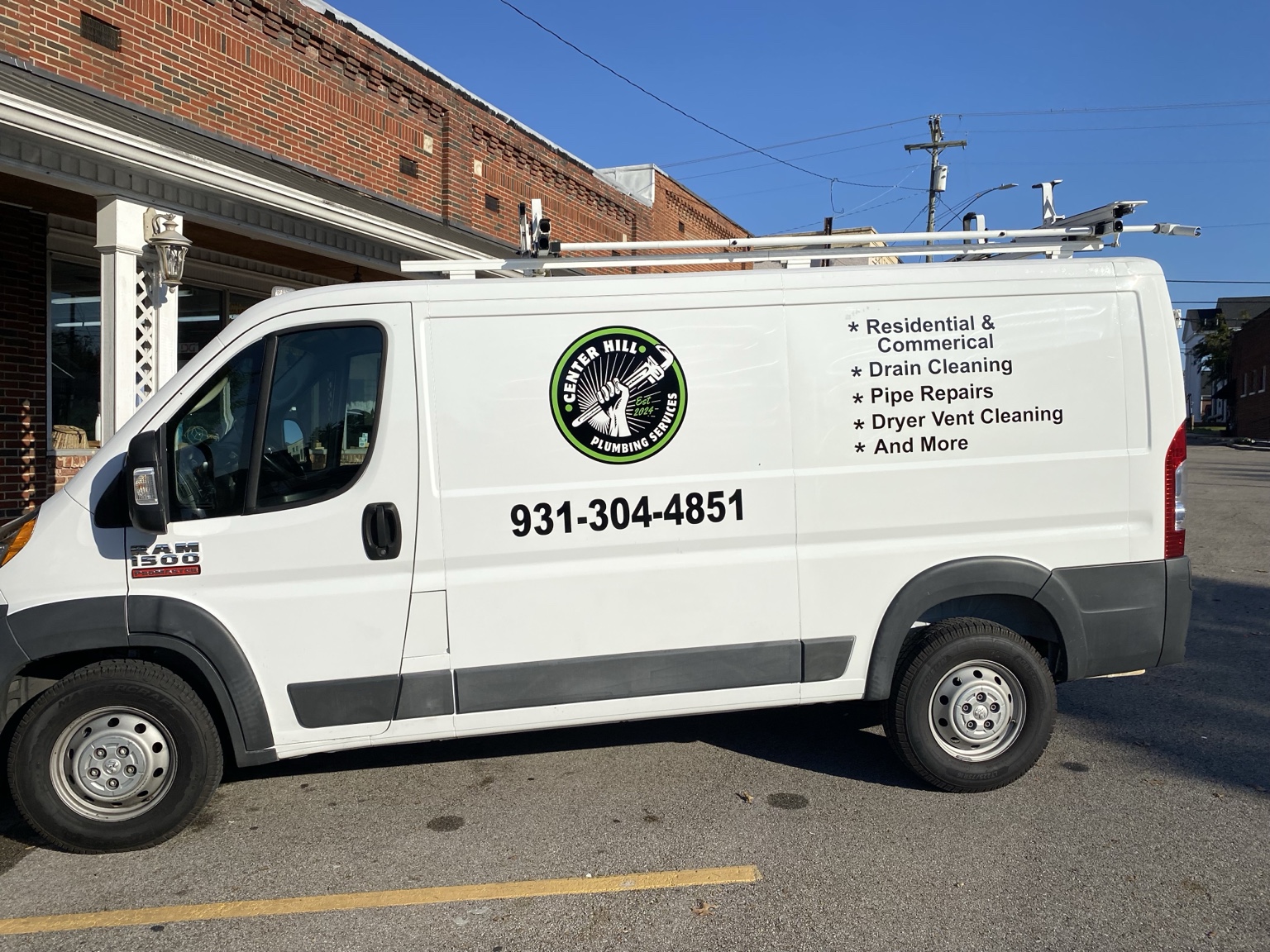 Commercial vehicle graphics by S&B Design & Graphics